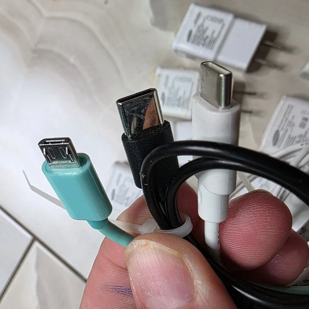 Samsung Wall Charger Lot 8 Adapter Blocks EP-TA20JWE EP-TA50JWE 3 USB Cables Z4